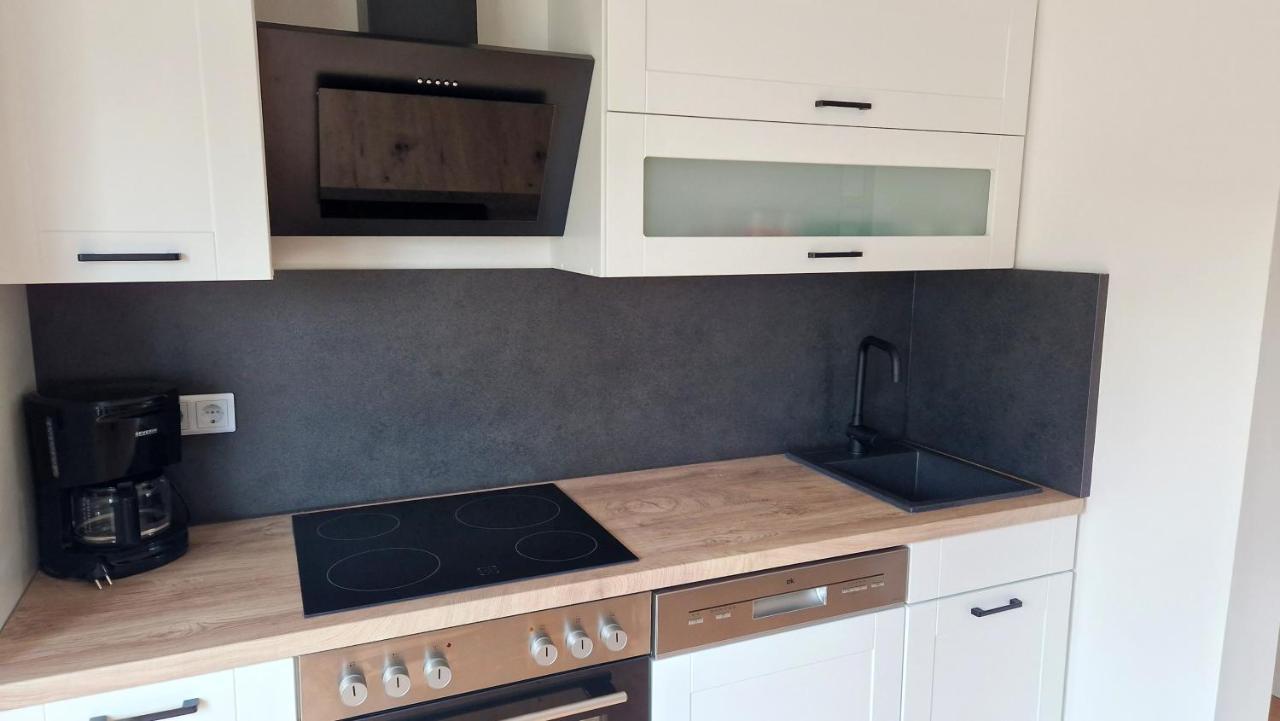Ferienhaus Seeoase - 70Qm - Kamin -Terrassen - Parkplatz - Badestelle Fusslaeufig Joachimsthal Exteriör bild