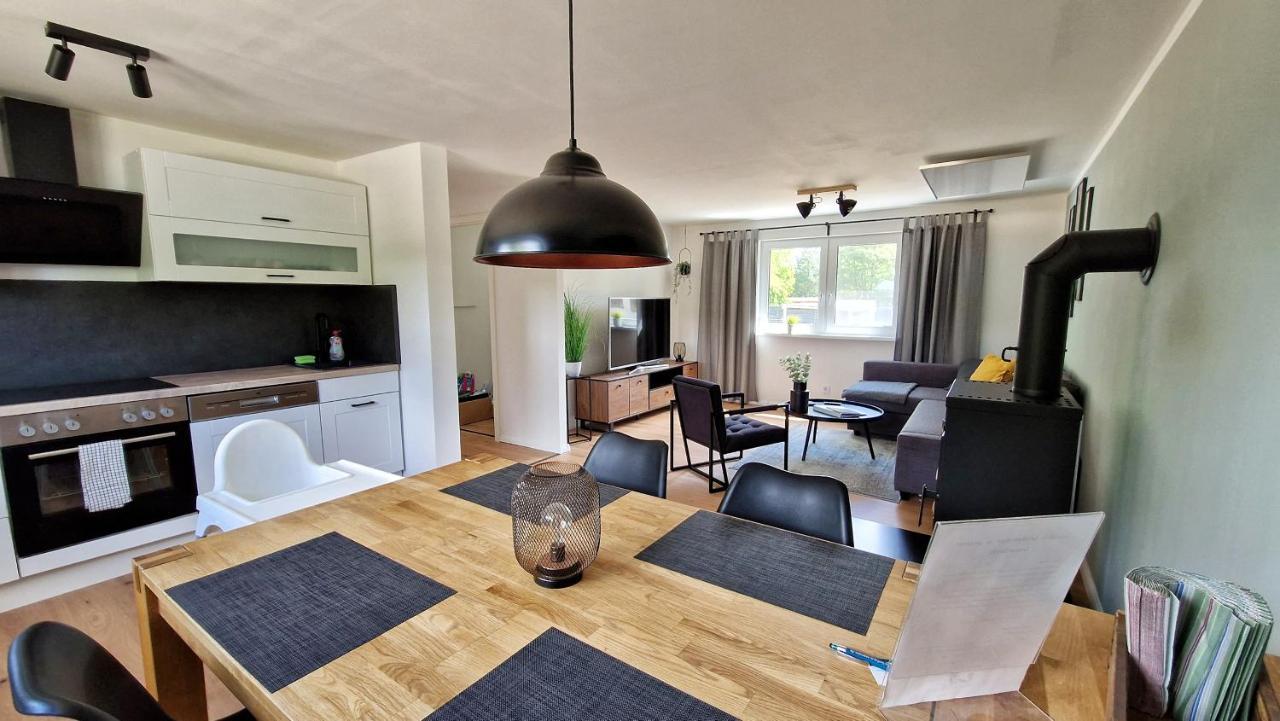 Ferienhaus Seeoase - 70Qm - Kamin -Terrassen - Parkplatz - Badestelle Fusslaeufig Joachimsthal Exteriör bild